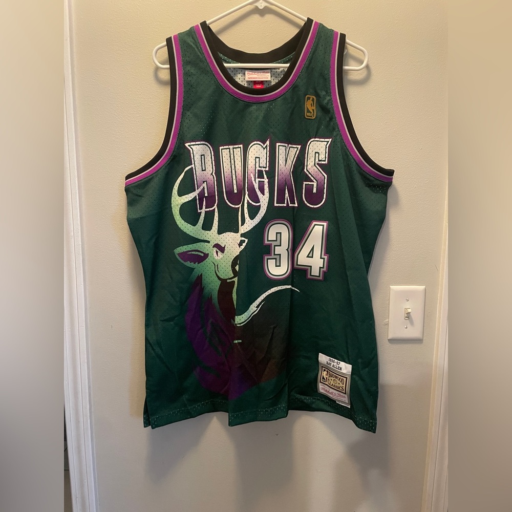 Mitchell & Ness Bucks Allen Jersey in Green and Purple